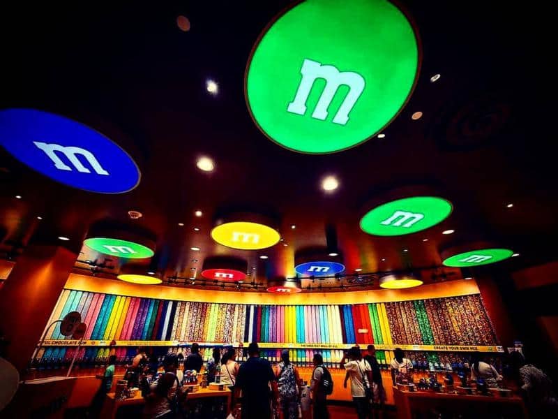 M&M World