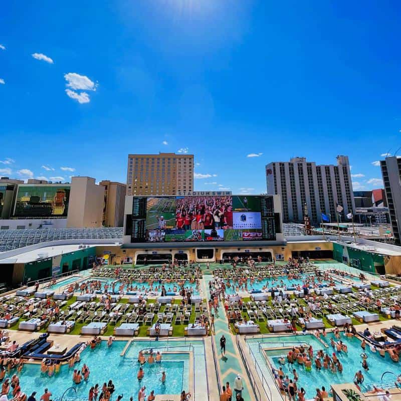 Stadium Pool at Circa