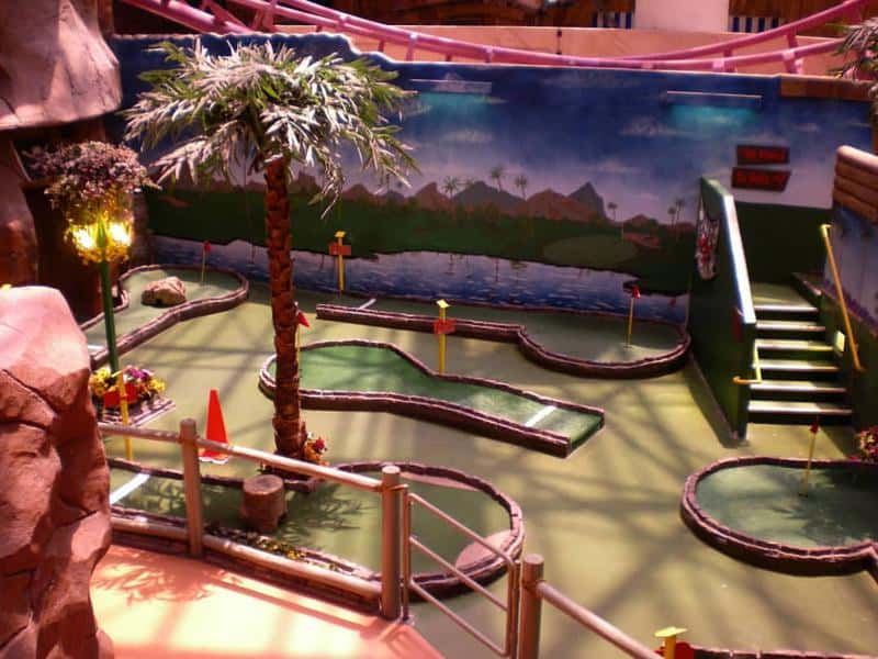 Pirates Bounty Mini Golf