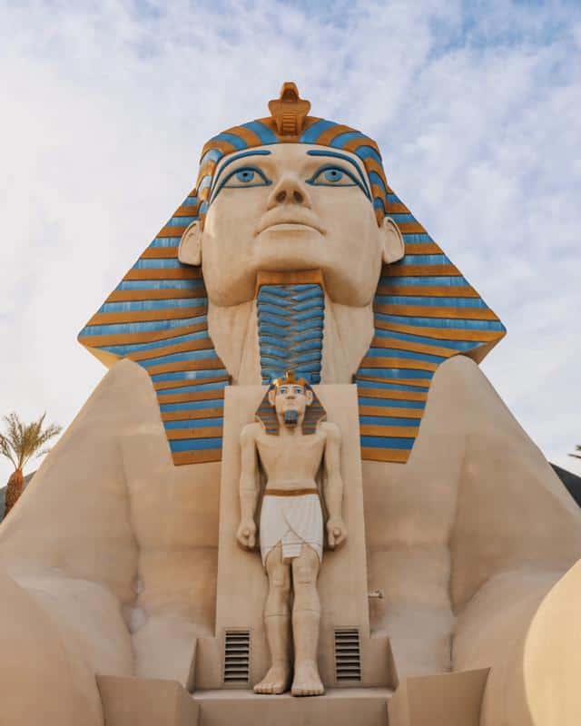 Luxor Hotel and Casino 2