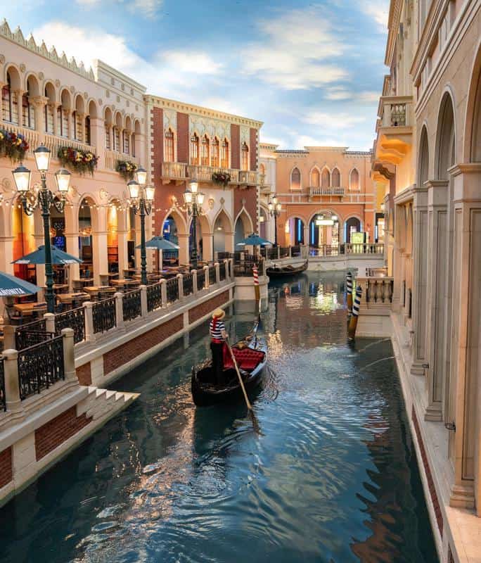 Venetian Gondola Indoor Ride