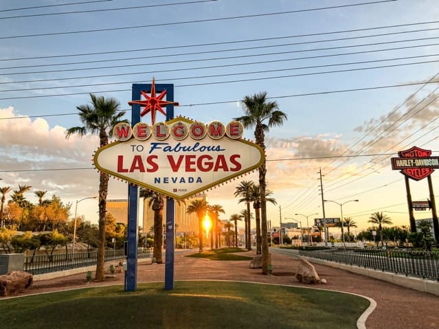 Welcome to Fabulous Las Vegas Sign