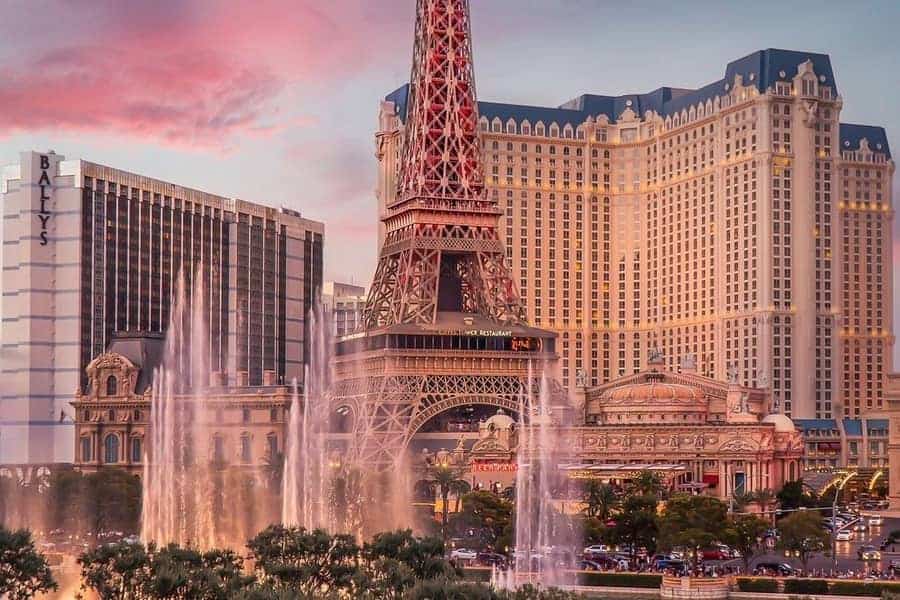 paris las vegas restaurants