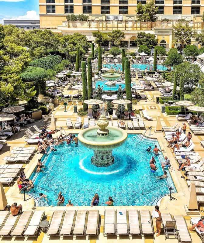 Bellagio Pool