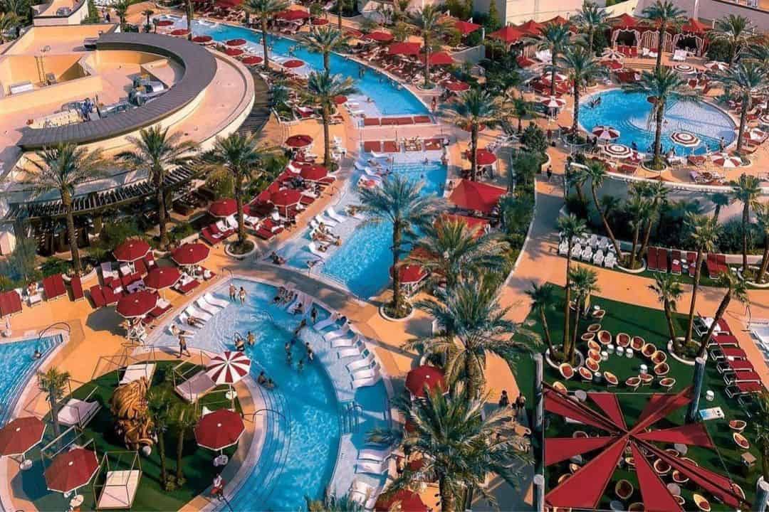 resorts world las vegas pool